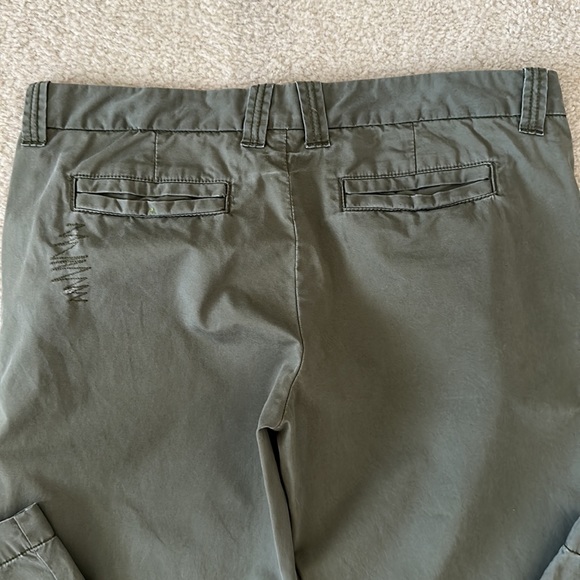 Super Cute Army Green Athletic Old Navy Ultra Low Rise Boot Pants Size 10 - Picture 11 of 13